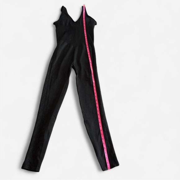 PINK Victoria's Secret Sleek Black Joggers - Picture 4 of 8